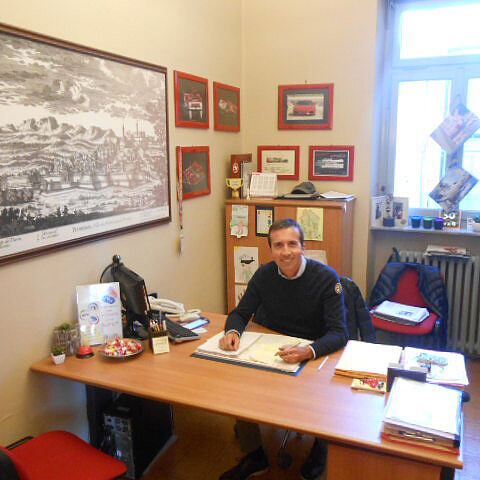 Guarda il profilo di